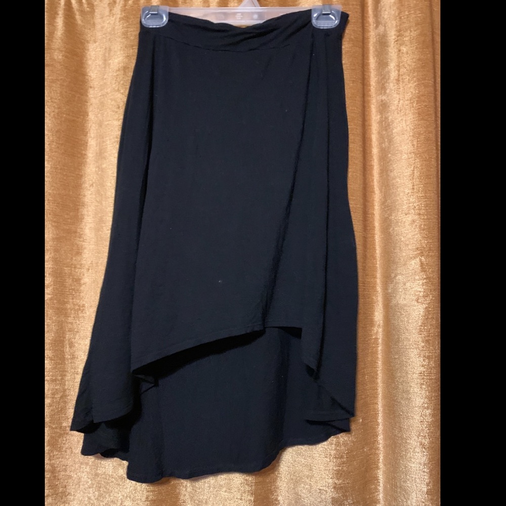 Forever 21 black asymmetrical skirt